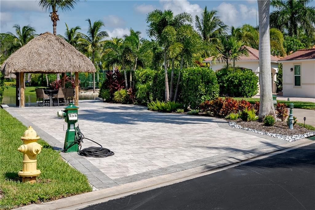 13453 Ladyfish Ln, Naples, FL 34114-28