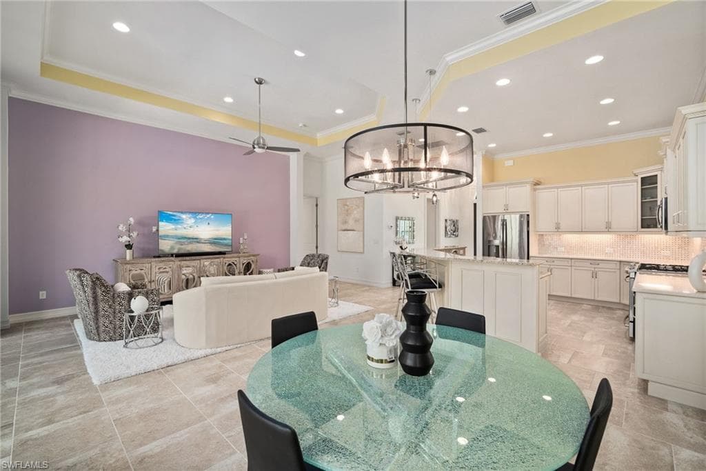6541 Roma Way, Naples, FL 34113-13