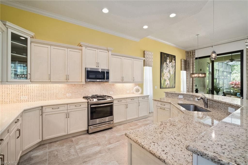 6541 Roma Way, Naples, FL 34113-14