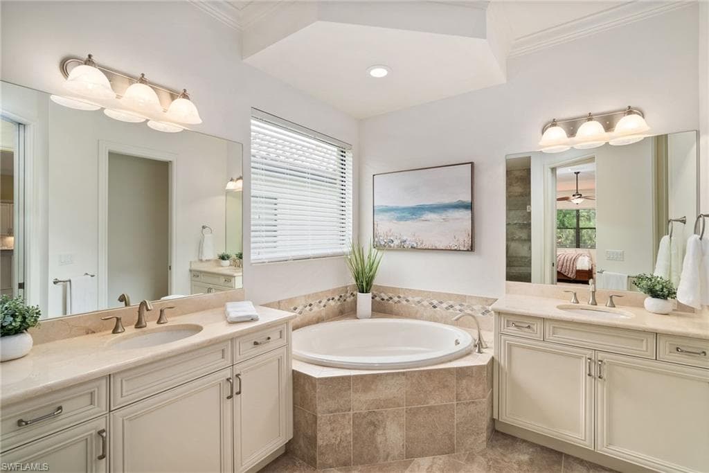 6541 Roma Way, Naples, FL 34113-17