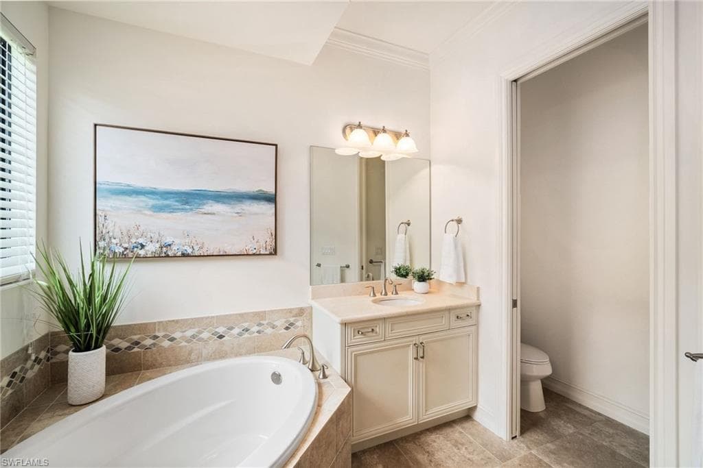 6541 Roma Way, Naples, FL 34113-21