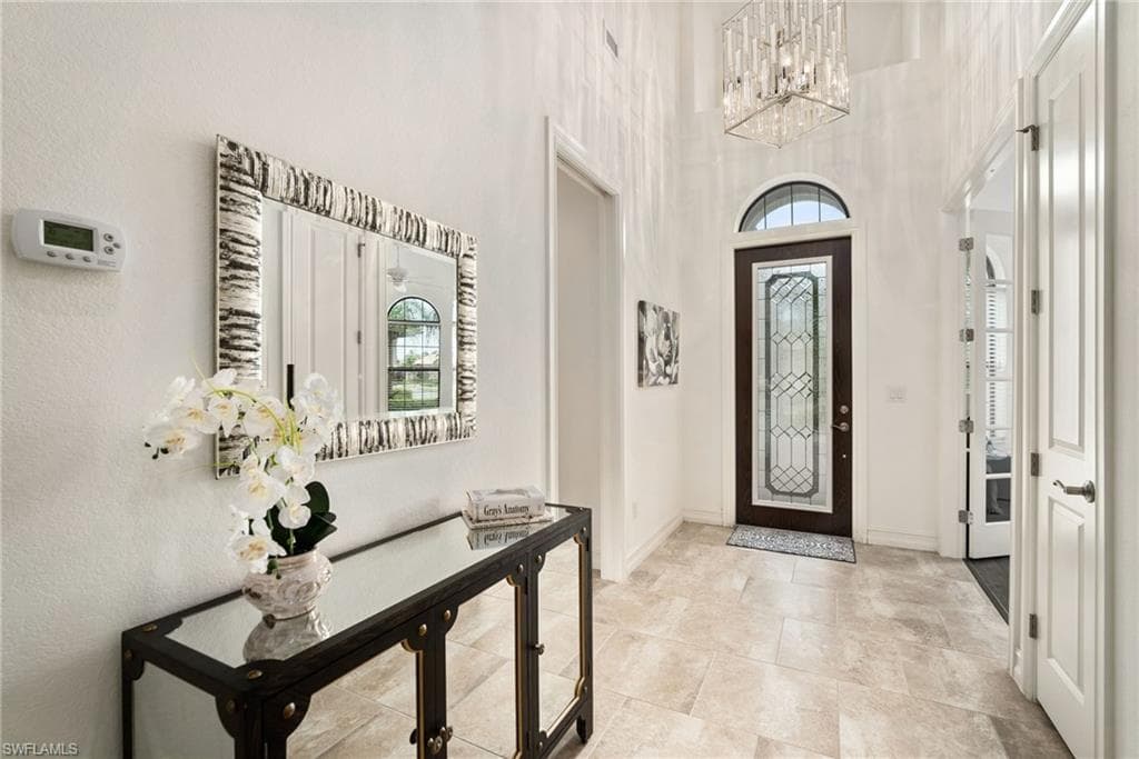 6541 Roma Way, Naples, FL 34113-5