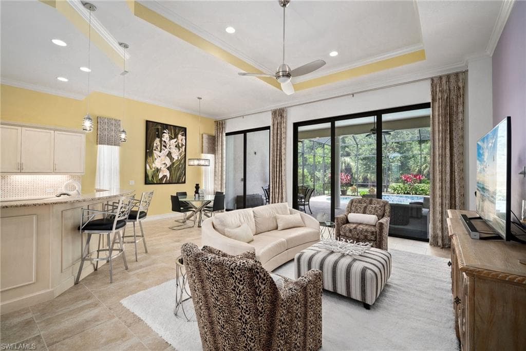 6541 Roma Way, Naples, FL 34113-6