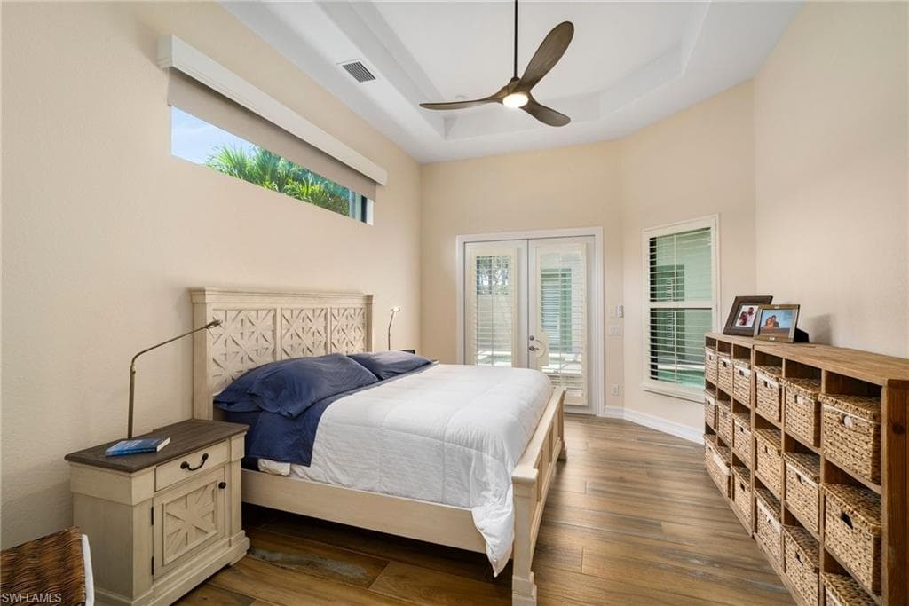 6528 Costa Cir, Naples, FL 34113-17