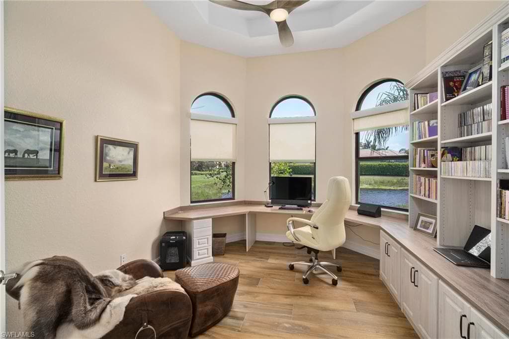 6528 Costa Cir, Naples, FL 34113-28