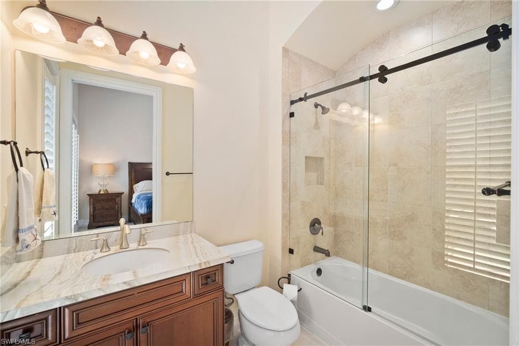 6528 Costa Cir, Naples, FL 34113-30