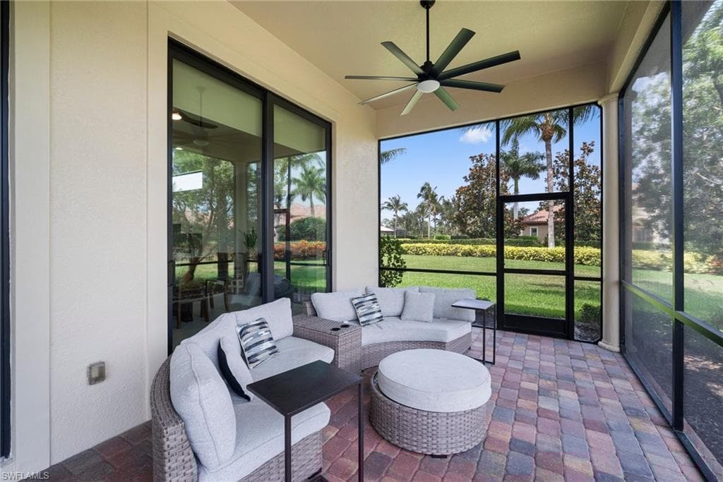 6528 Costa Cir, Naples, FL 34113-34