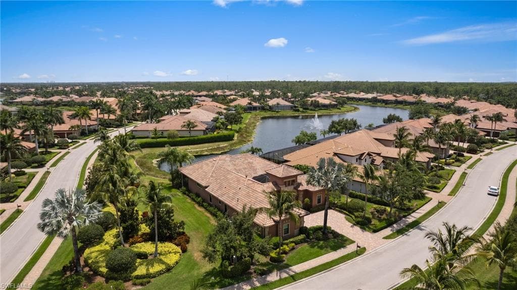 6528 Costa Cir, Naples, FL 34113-44