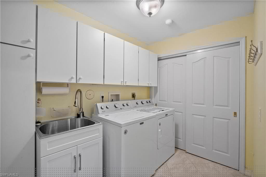 8340 Mystic Greens Way 15-1501, Naples, FL 34113-27