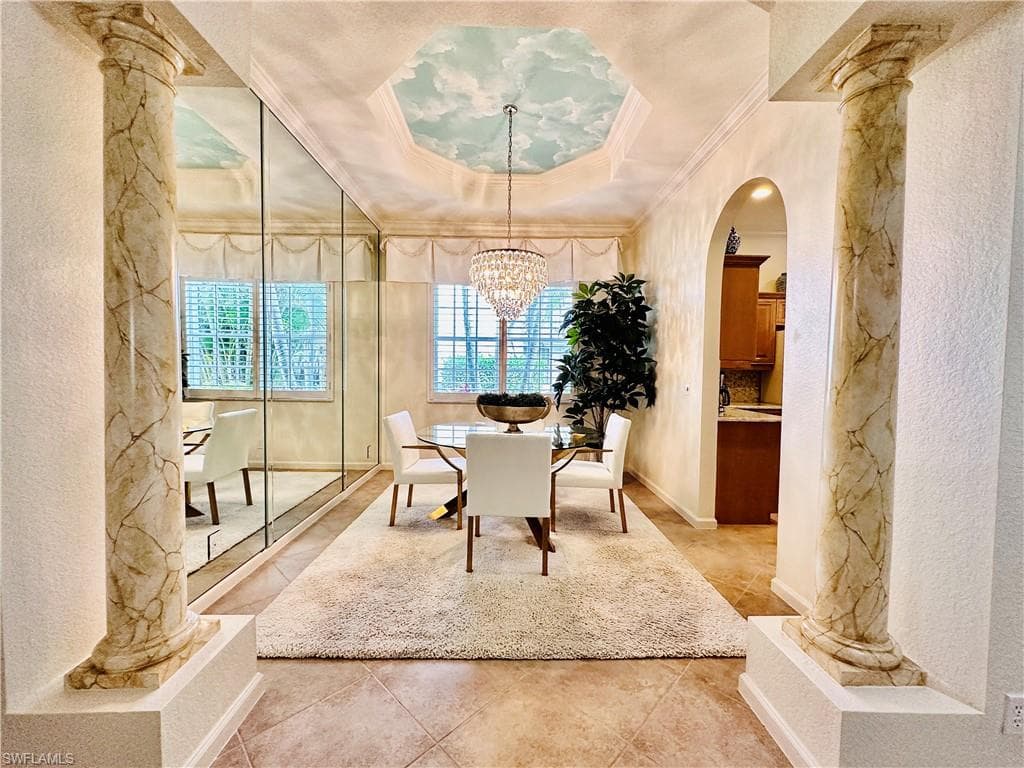 16152 Parque Ln, Naples, FL 34110-9