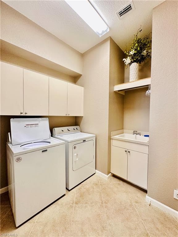 16152 Parque Ln, Naples, FL 34110-14