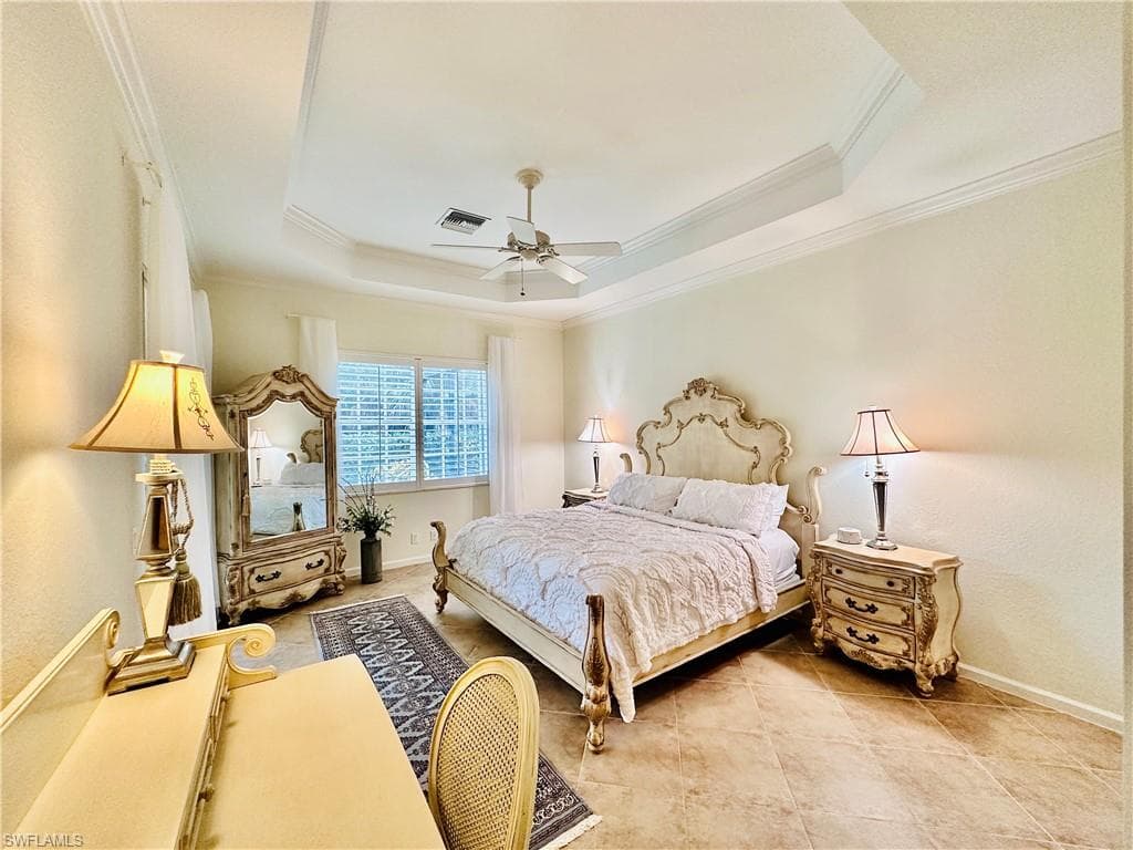16152 Parque Ln, Naples, FL 34110-15