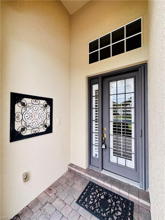 16152 Parque Ln, Naples, FL 34110-4
