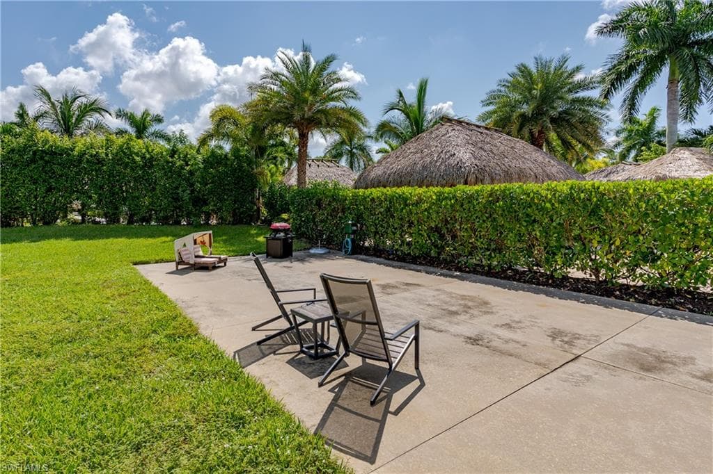 13562 Snapper Ln, Naples, FL 34114-11