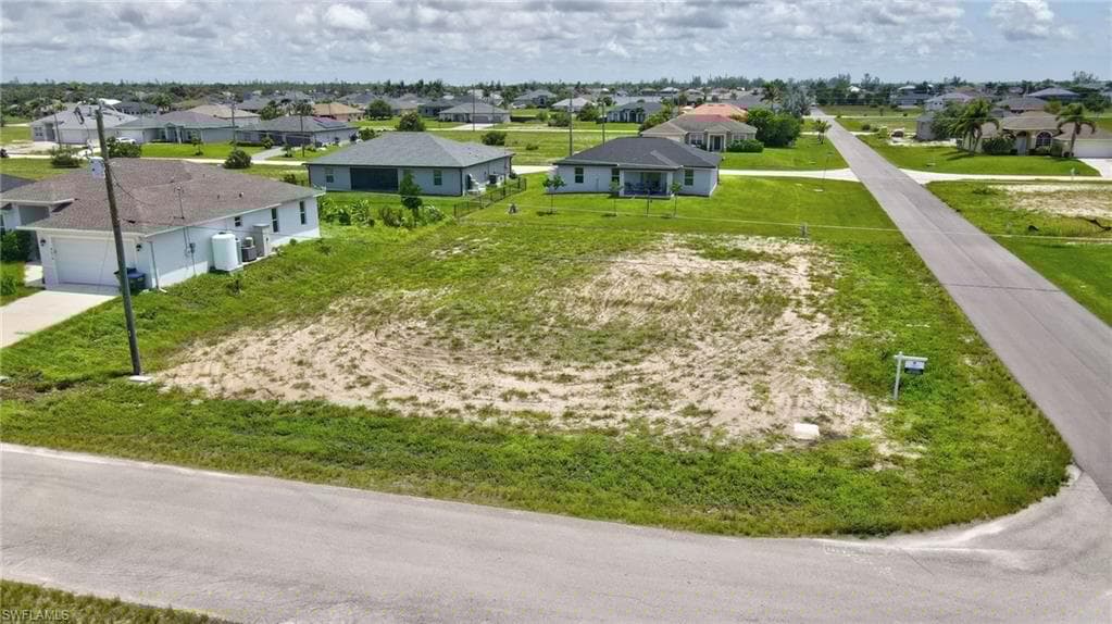 4314 32nd Ln, Cape Coral, FL 33993-11