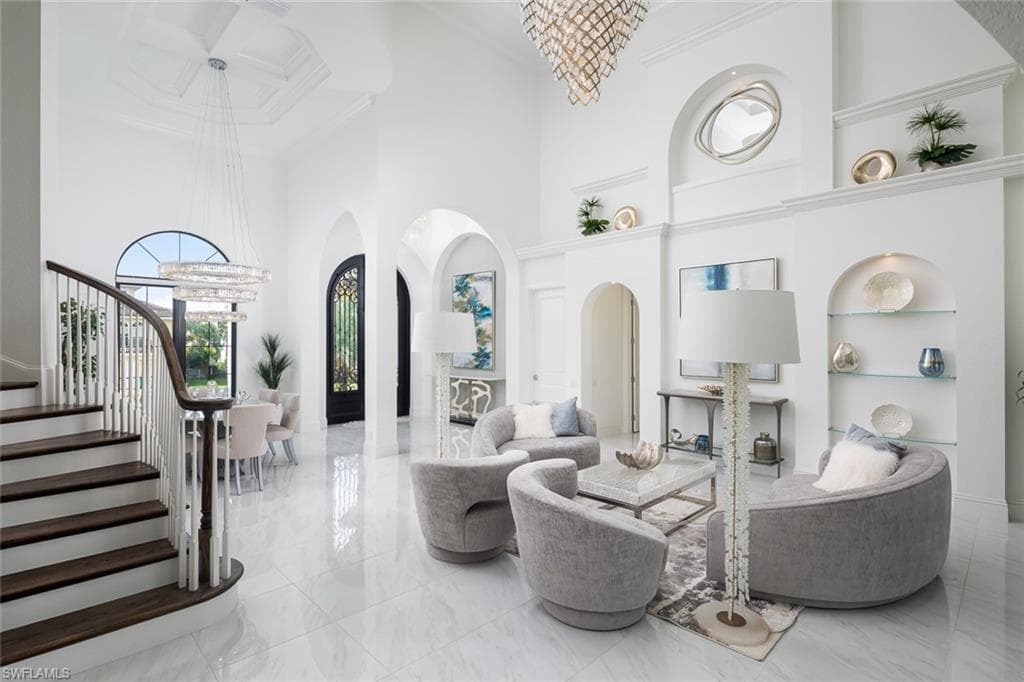 279 Heron Ave, Naples, FL 34108-9