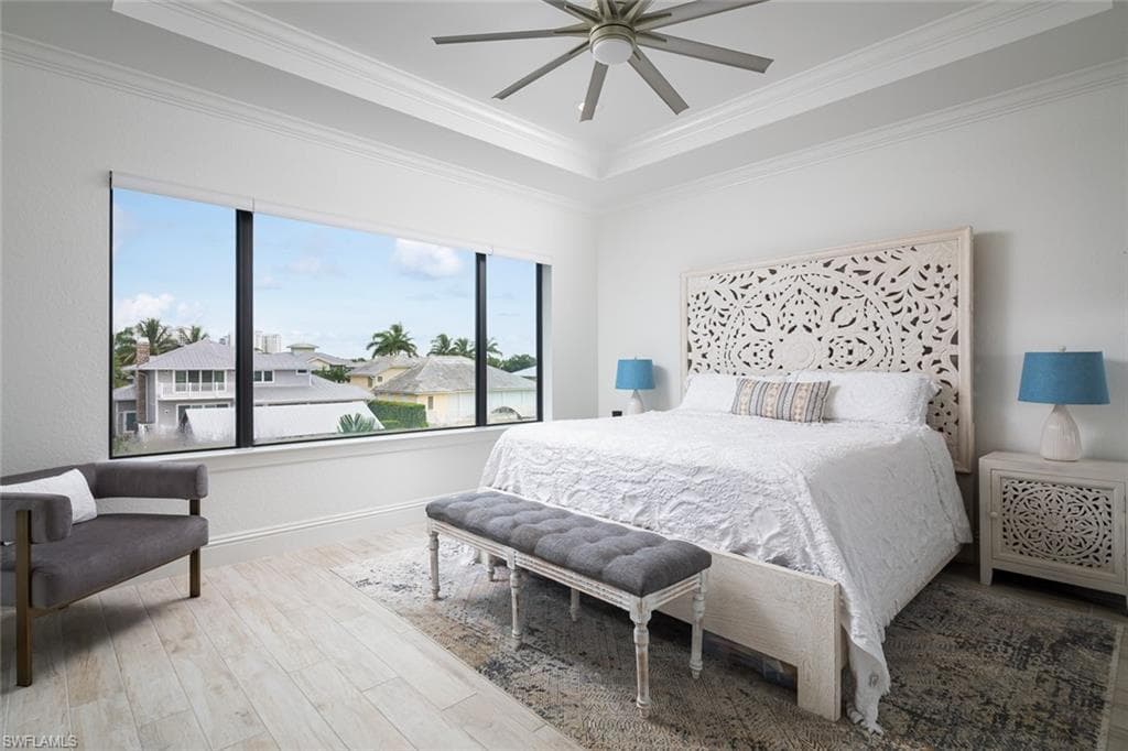 279 Heron Ave, Naples, FL 34108-27