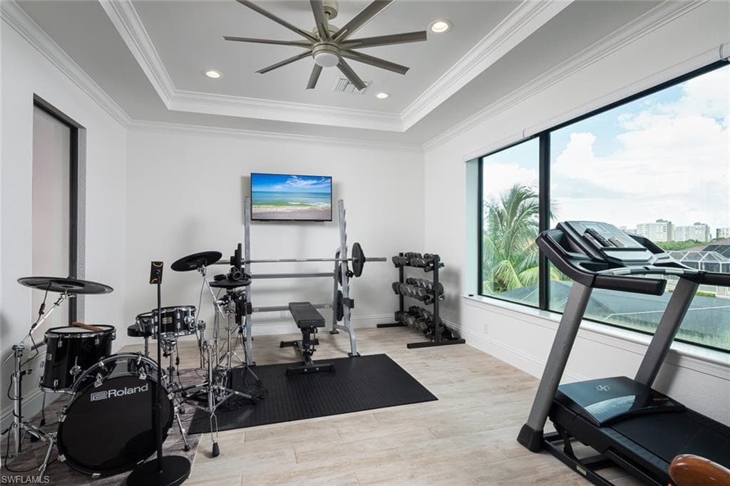 279 Heron Ave, Naples, FL 34108-31