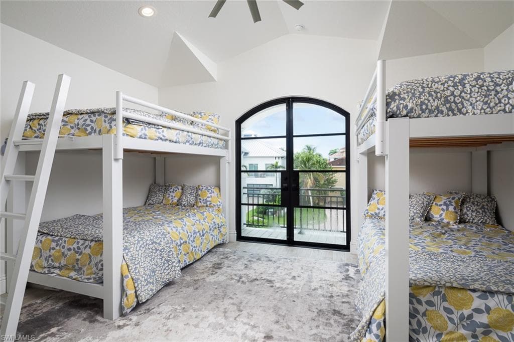 279 Heron Ave, Naples, FL 34108-32