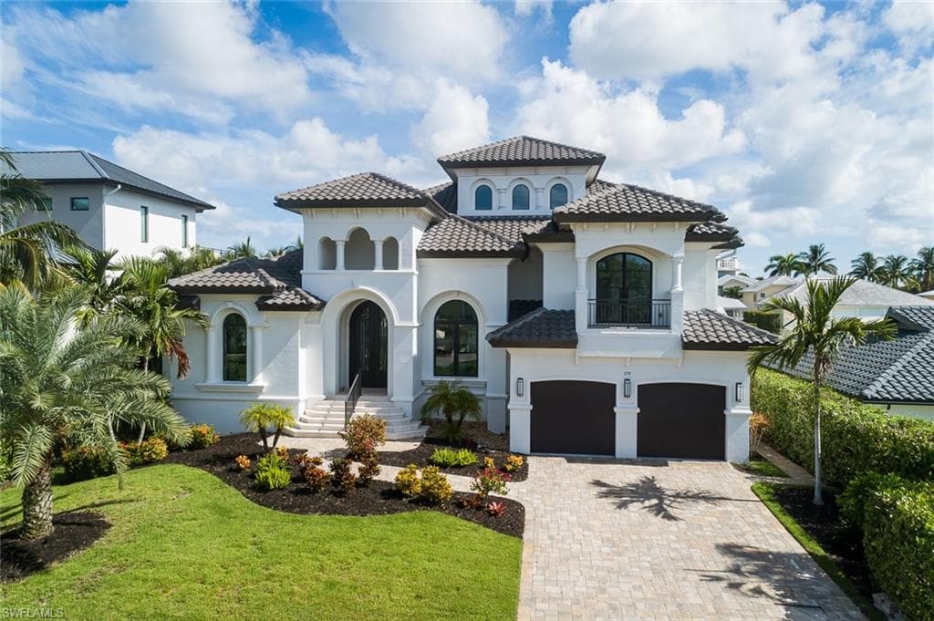 279 Heron Ave, Naples, FL 34108-35
