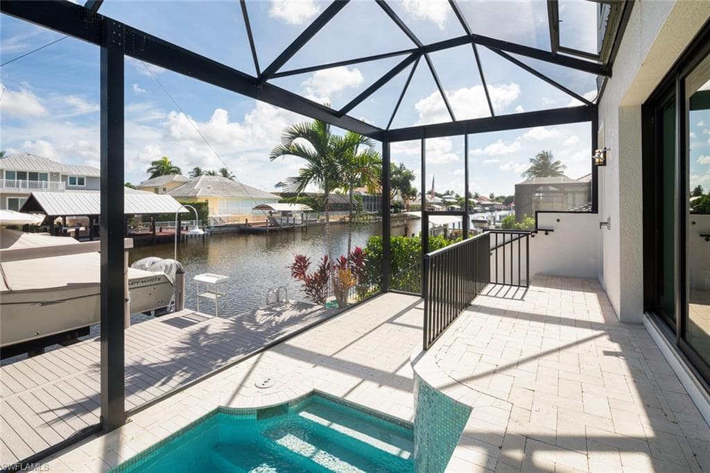 279 Heron Ave, Naples, FL 34108-41