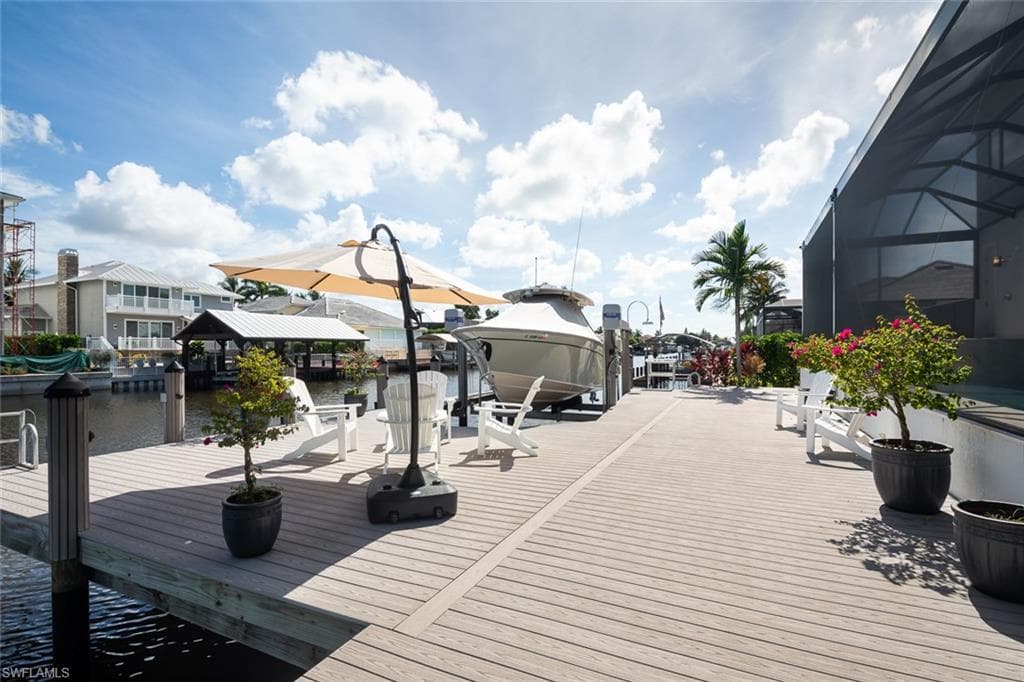 279 Heron Ave, Naples, FL 34108-4