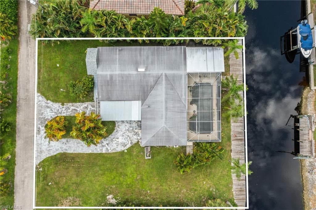 27098 Del Ln, Bonita Springs, FL 34135-4