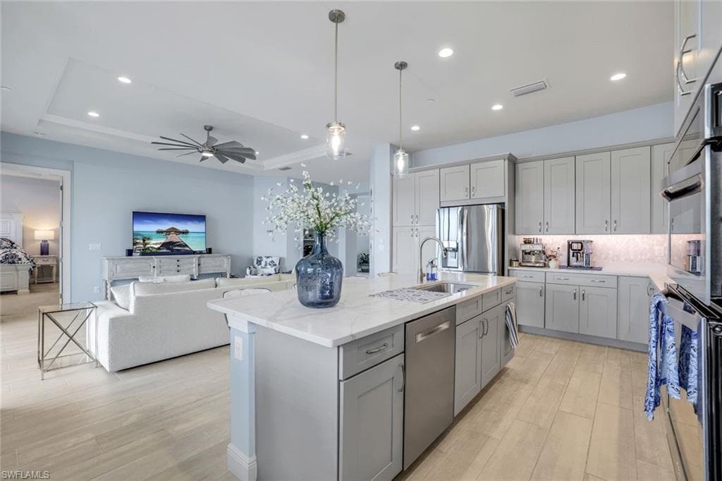 8936 Saint Lucia Dr 201, Naples, FL 34114-11