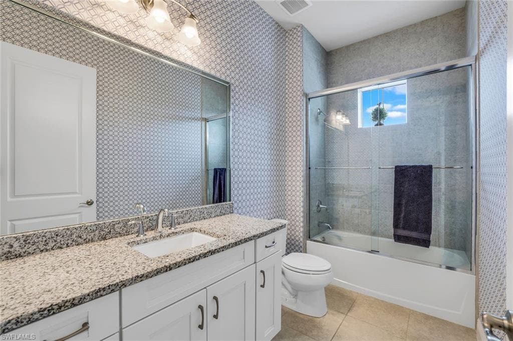 8936 Saint Lucia Dr 201, Naples, FL 34114-19