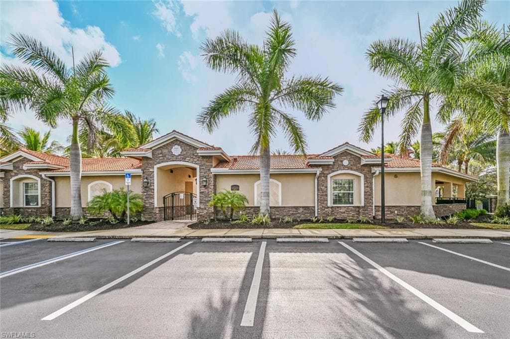 28078 Sosta Ln 3, Bonita Springs, FL 34135-28
