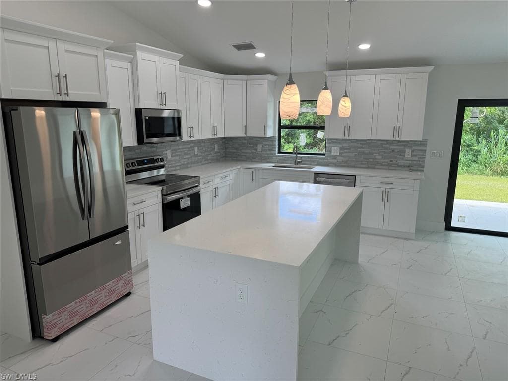 1026 Alfreda Ave, Lehigh Acres, FL 33971-11