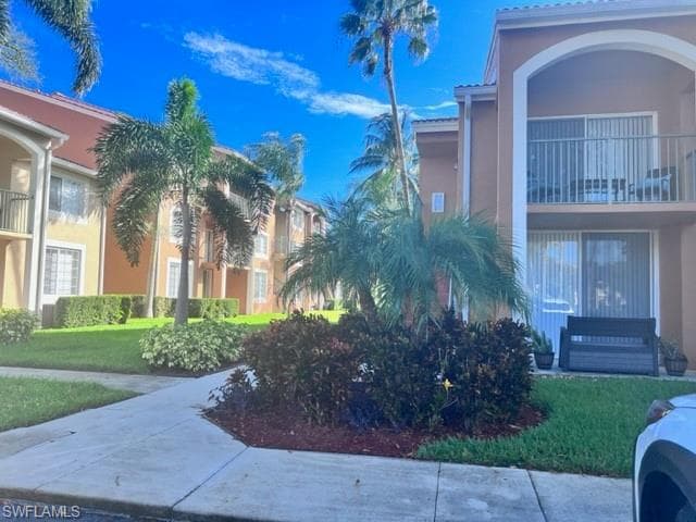 1185 Wildwood Lakes Blvd 101, Naples, FL 34104-1