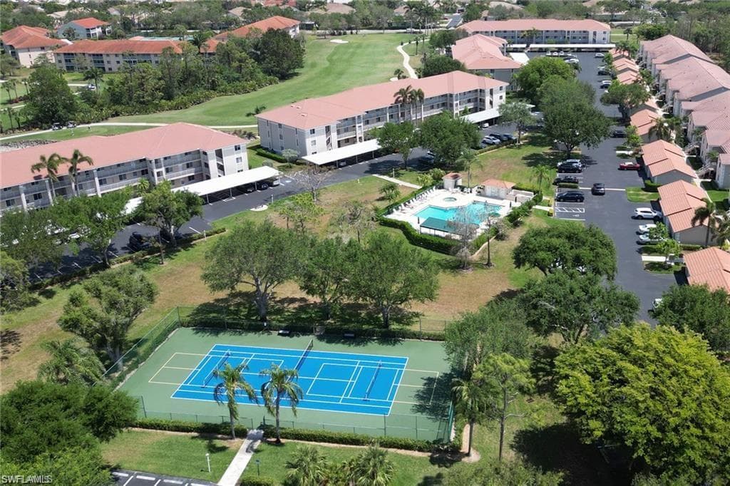 6985 Dennis Cir 308, Naples, FL 34104-27
