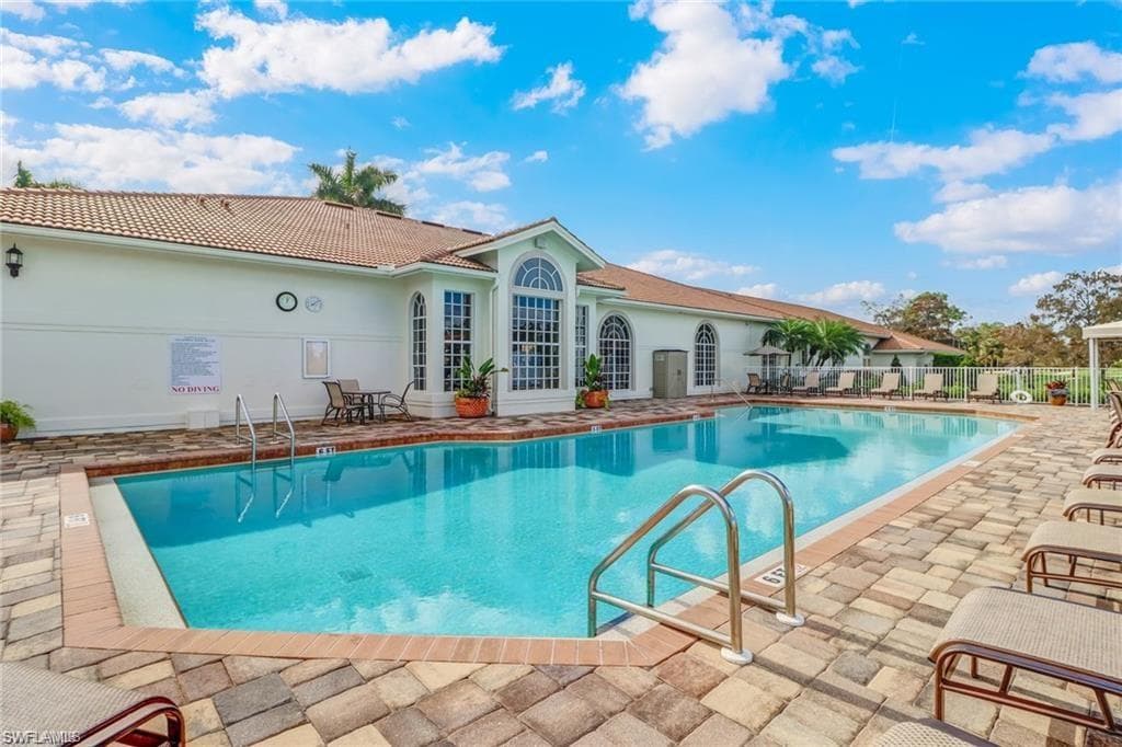 6985 Dennis Cir 308, Naples, FL 34104-32