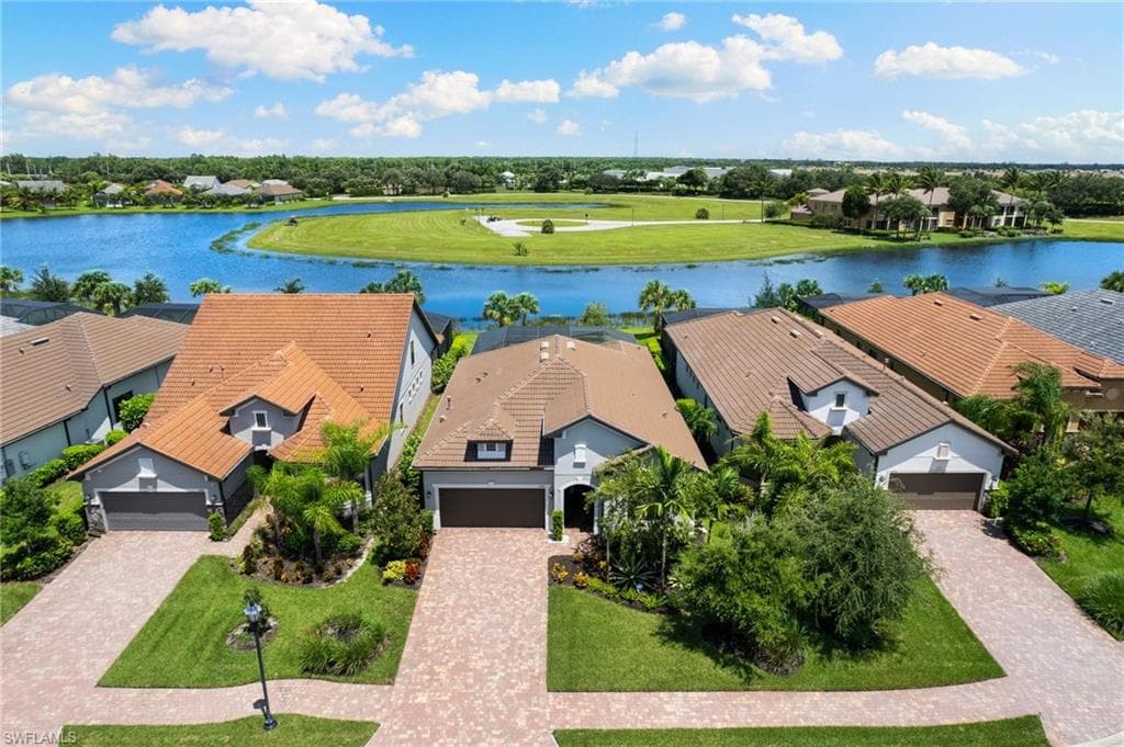 2740 Amaranda Ct, Naples, FL 34114-2