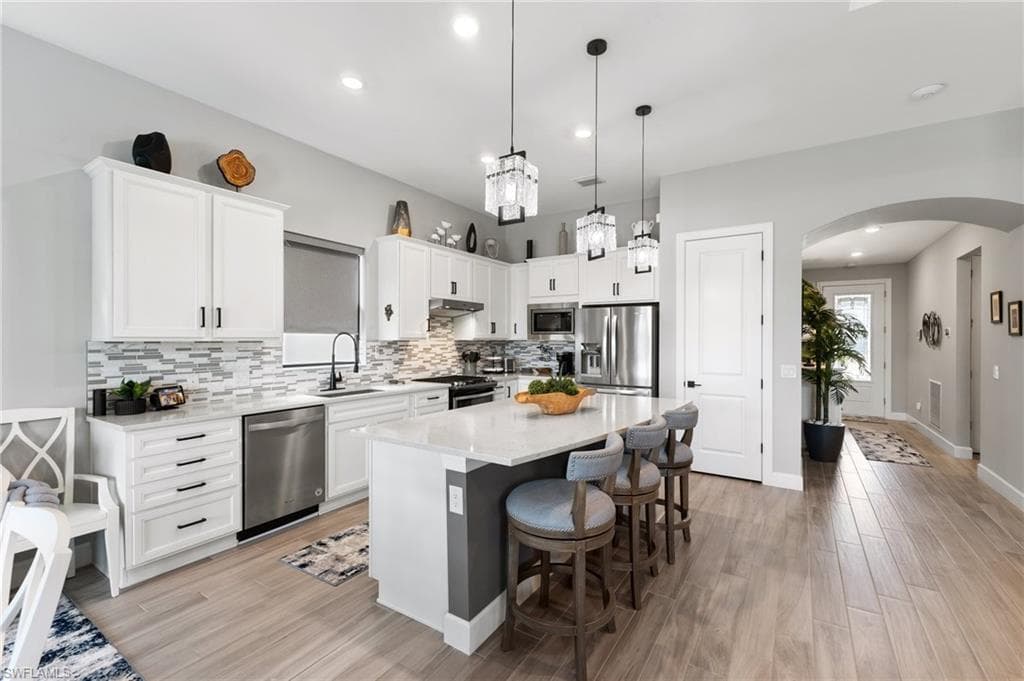 2740 Amaranda Ct, Naples, FL 34114-7
