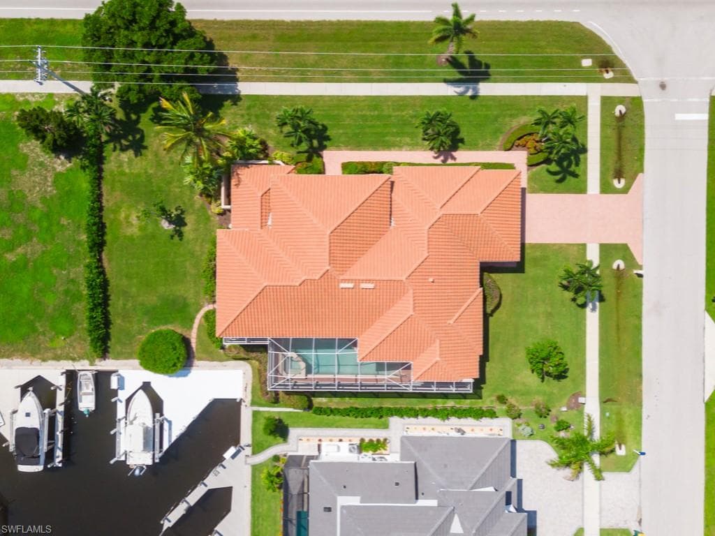 1500 Winterberry Dr, Marco Island, FL 34145-30