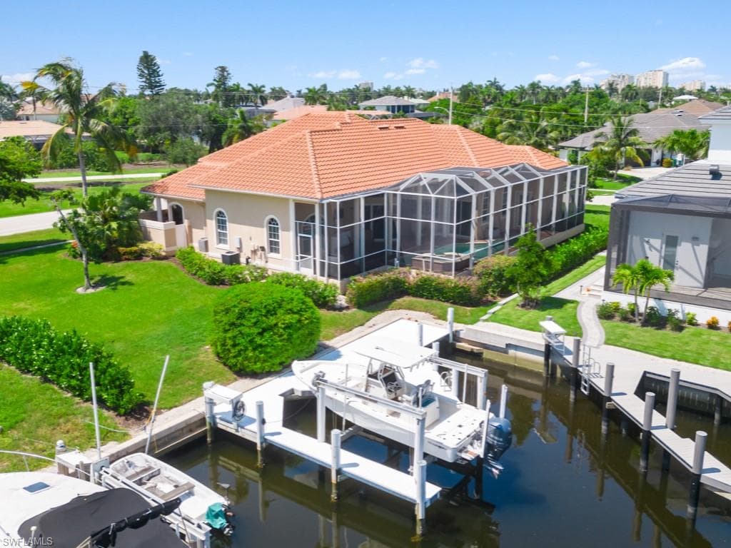 1500 Winterberry Dr, Marco Island, FL 34145-32