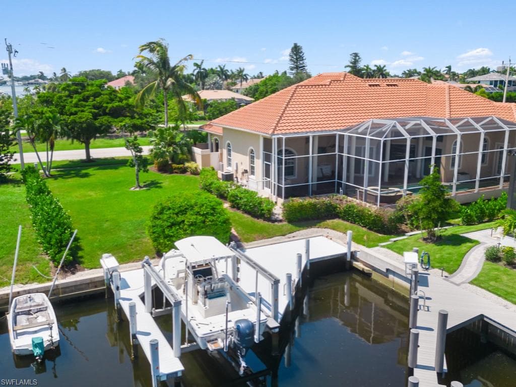 1500 Winterberry Dr, Marco Island, FL 34145-33