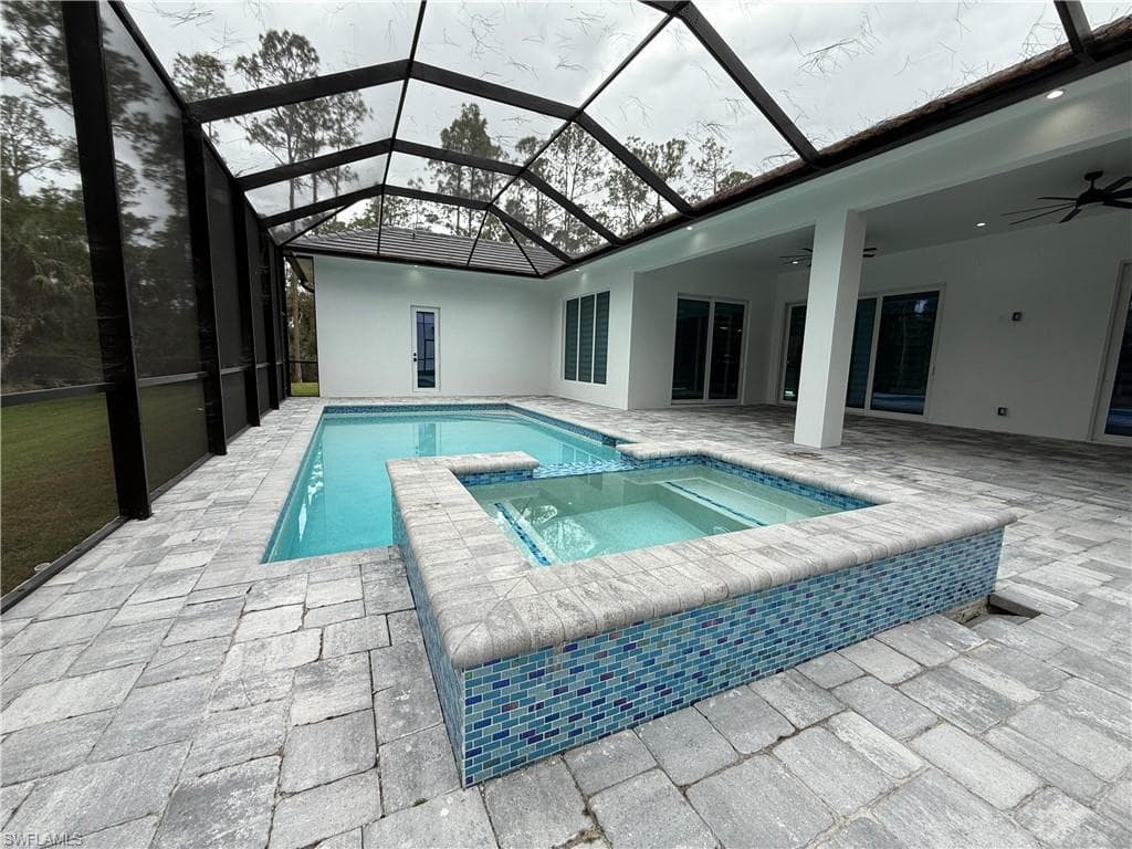 788 9th St SW, Naples, FL 34117-32