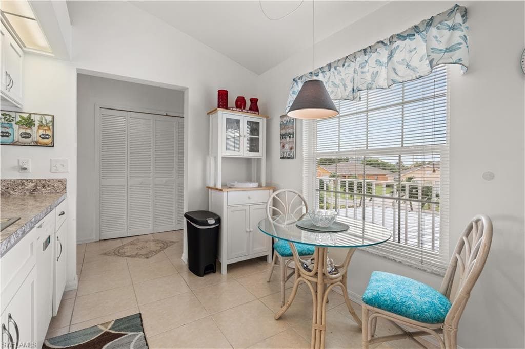 1427 47th Ter 203, Cape Coral, FL 33914-8