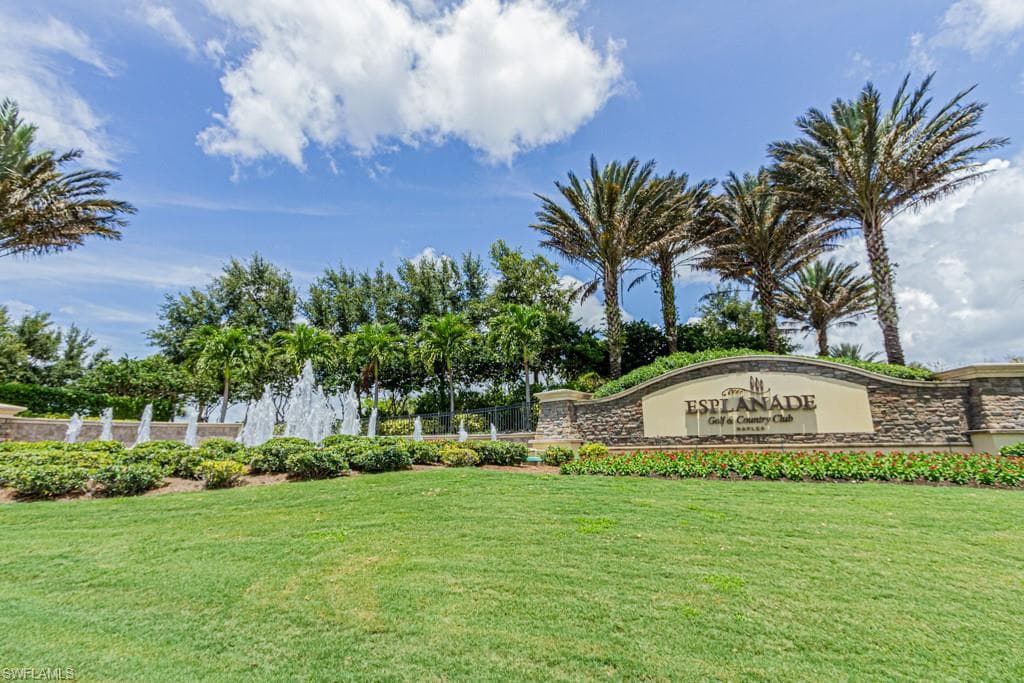 9433 Benvenuto Ct 202, Naples, FL 34119-24