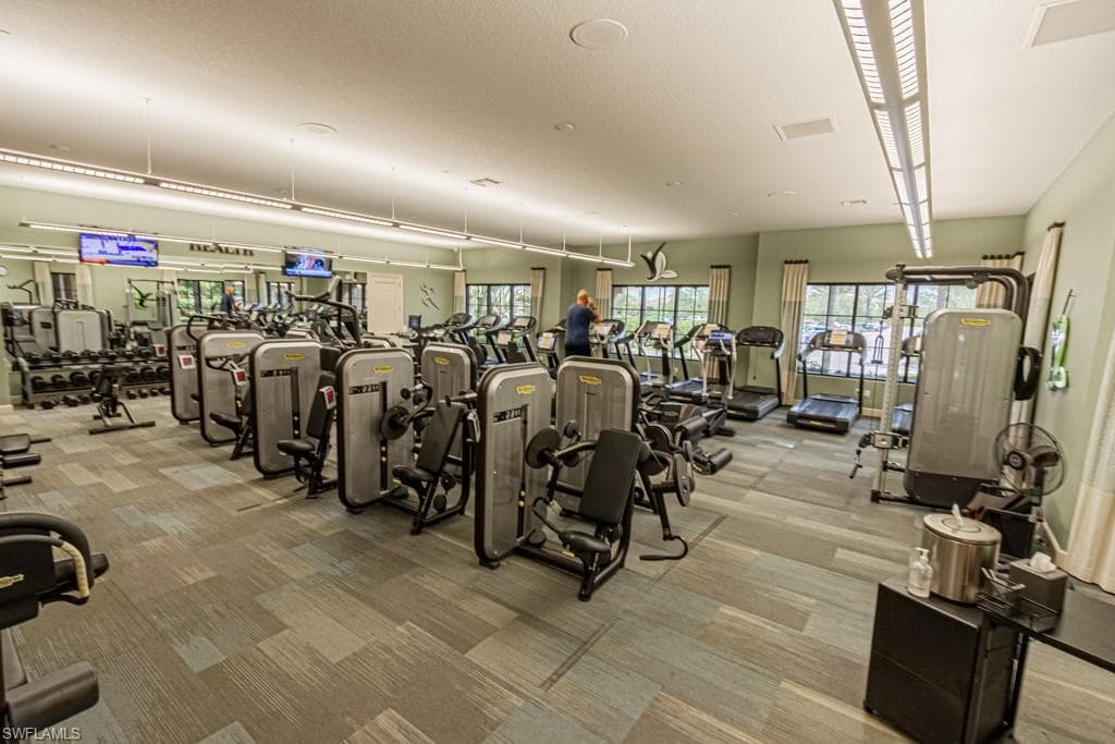 9433 Benvenuto Ct 202, Naples, FL 34119-29