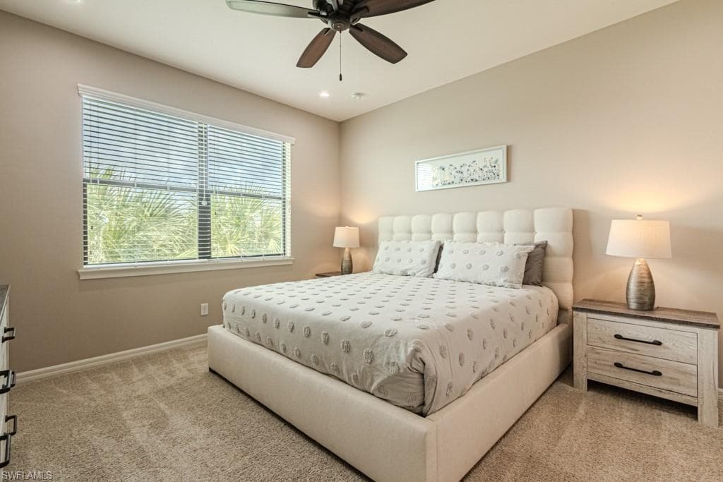 9433 Benvenuto Ct 202, Naples, FL 34119-3