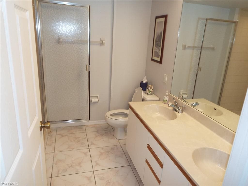 157 Wading Bird Cir K201, Naples, FL 34110-15