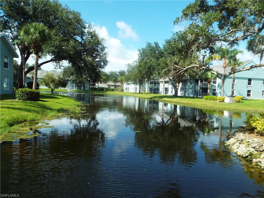 157 Wading Bird Cir K201, Naples, FL 34110-39