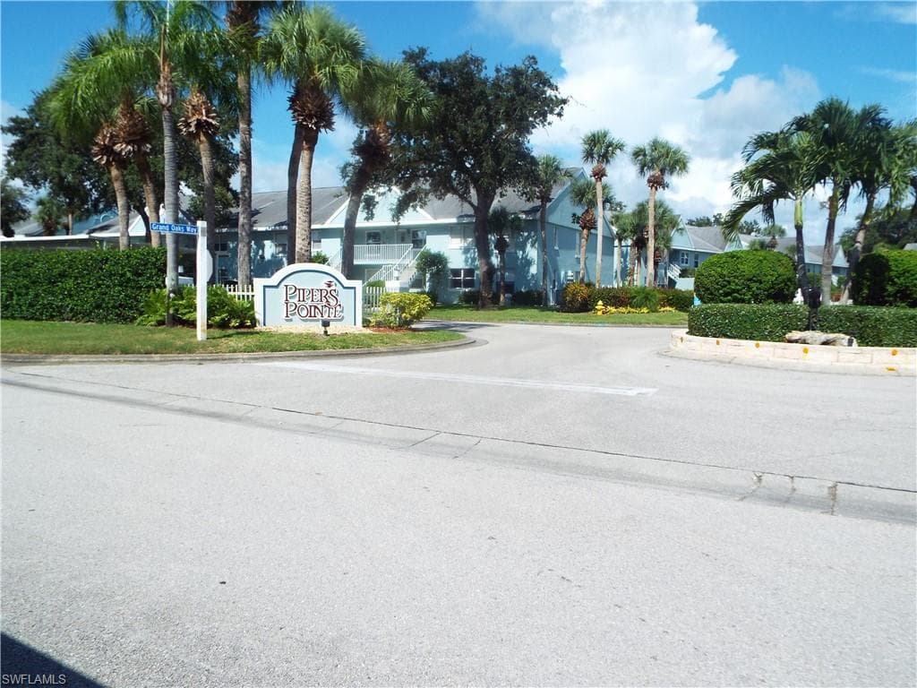 157 Wading Bird Cir K201, Naples, FL 34110-43