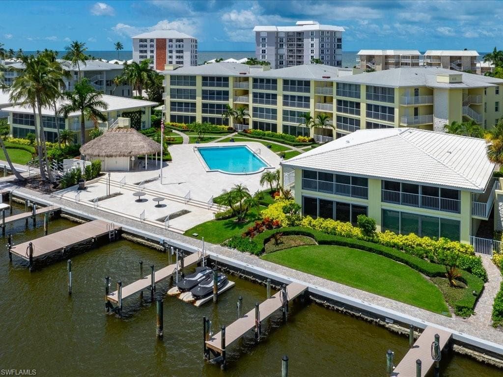 2850 Gulf Shore Blvd N 110, Naples, FL 34103-29