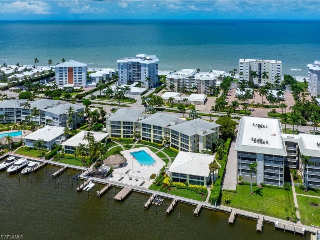 2850 Gulf Shore Blvd N 110, Naples, FL 34103-30