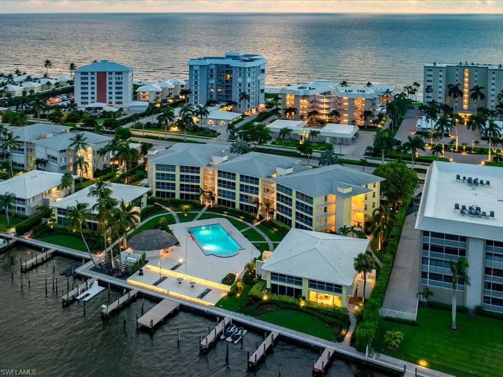 2850 Gulf Shore Blvd N 110, Naples, FL 34103-39